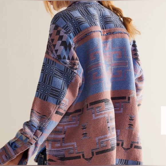 ISO Free People We The Free Arizona Sky Pullover top/jacket XS or S - Picture 3 of 3